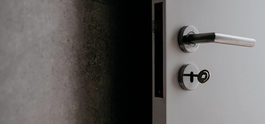 Front Door Handle Repair And Installation in Crestline, CA