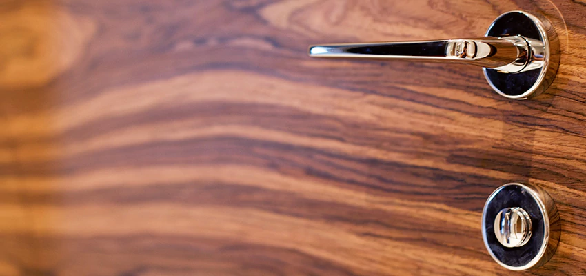 On Demand Locksmith For Key Fobs Repair in Crestline, California